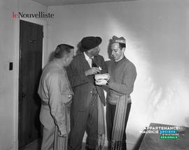 008 - Trois hommes