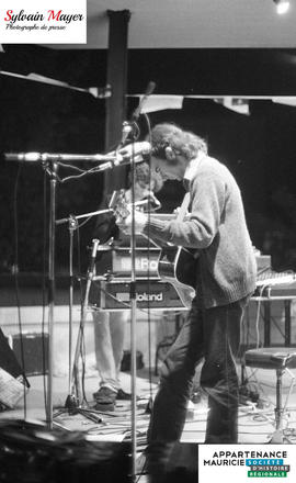 Chanteur sur scène