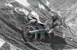 Motocross renversé