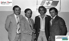 Groupe d'hommes