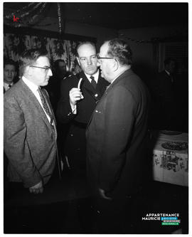 002 - Trois hommes