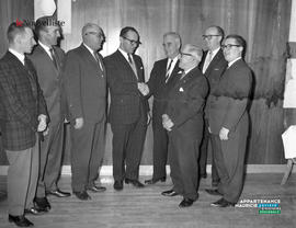 003 - Groupe d'hommes