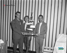 001 - Trophée