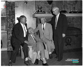 003 - Quatre hommes