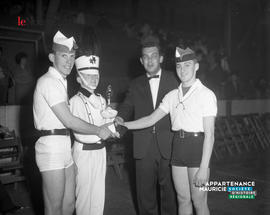 002 - Remise trophée
