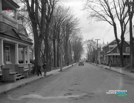004 - Rue Pierreville