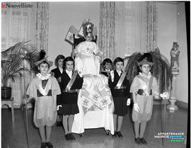 001 - Enfants costumés