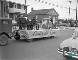 004 - Parade