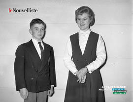 001 - Deux jeunes