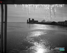 004 - Port