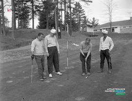001 - Golfeurs Club Ki-8-Eb