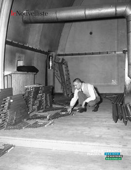 003 - Ouvrier orgue