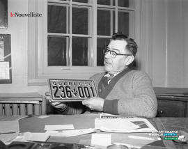 001 - Plaque d'immatriculation