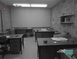 005 - Bureau