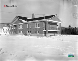 002 - École