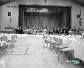 015 - Groupe de personnes