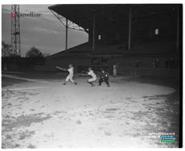 001 - Baseball