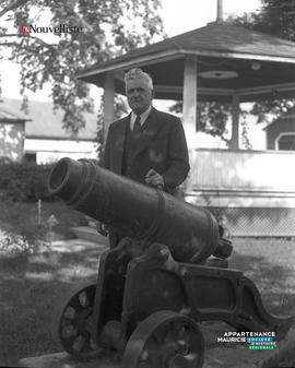 002 - Canon