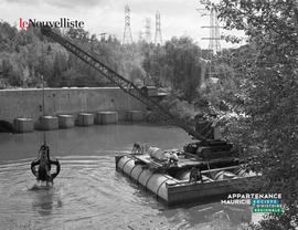 002 -  Draguage sur la rivière