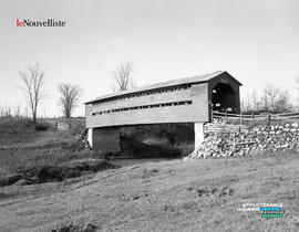 002 - Pont couvert