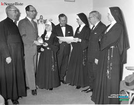 002 - Remise d'une décoration