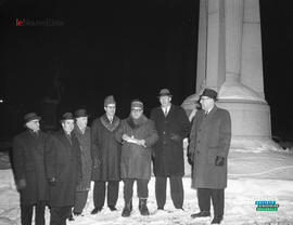 003 - Groupe d'hommes