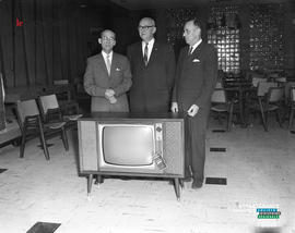 001 - Trois hommes