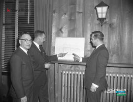 001 - Trois hommes