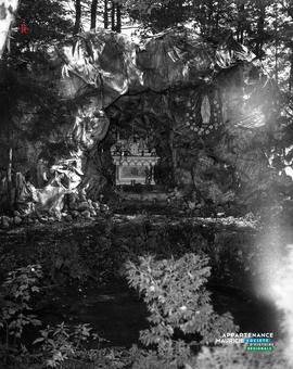 004 - Autel grotte