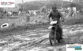 Pilote de motocross