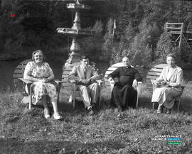 013 - Groupe de personnes