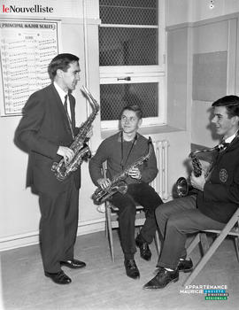 001 - Saxophonistes