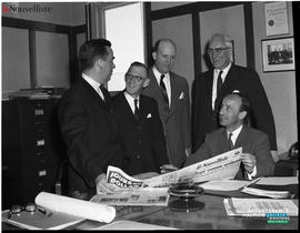 001 - Groupe d'hommes