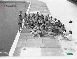 002 - Jeunes baigneurs