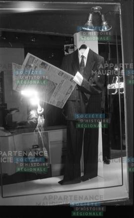 Mannequin dans une vitrine