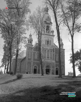003 - Église