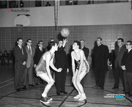 001 - Basketball