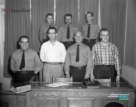 001 - Groupe d'hommes