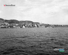 001 - Village