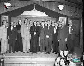 002 - Groupe d'hommes