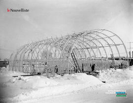 001 - Construction d’une grande bâtisse