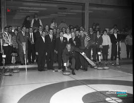 001 - Curling