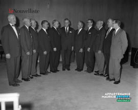 002 - Groupe d'hommes