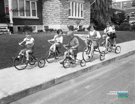 001 - Tricycles