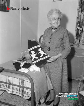 001 - Madame Albert Lacasse