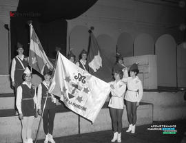 001 - Majorettes
