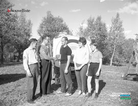 001 - Groupe de personnes