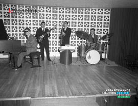 001 - Groupe de musique