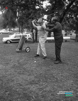 004 - Golfeur
