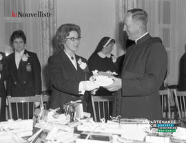 001 - Remise de livres